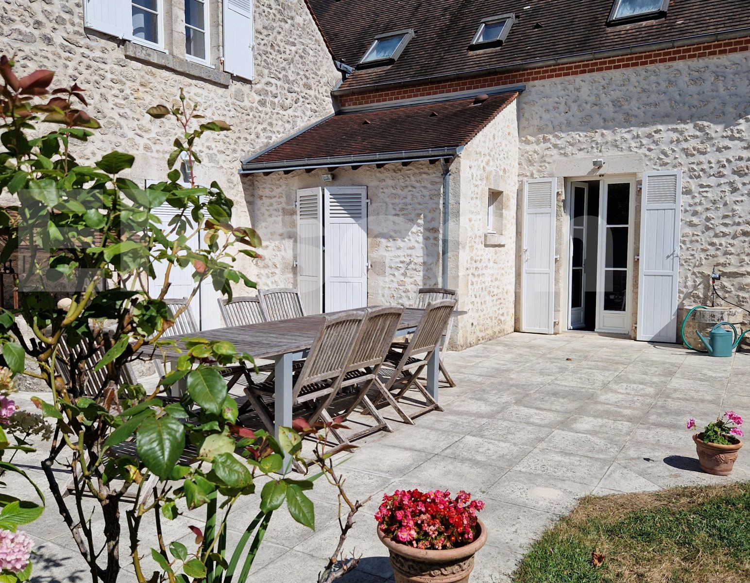 Maison 10 Pièce(s) SAINT-HILAIRE-SAINT-MESMIN