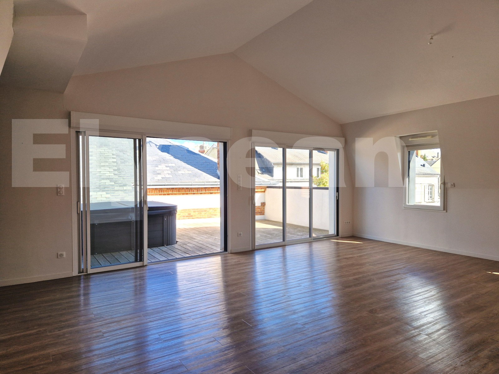 Maison 7 Pièce(s) ORLEANS